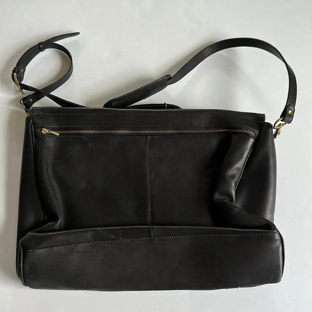 Vintage Levenger black leather messenger bag briefcase 17x12x3 17x12x3